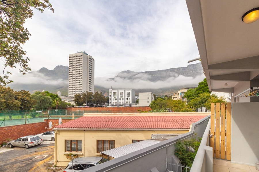 To Let 2 Bedroom Property for Rent in Gardens Western Cape